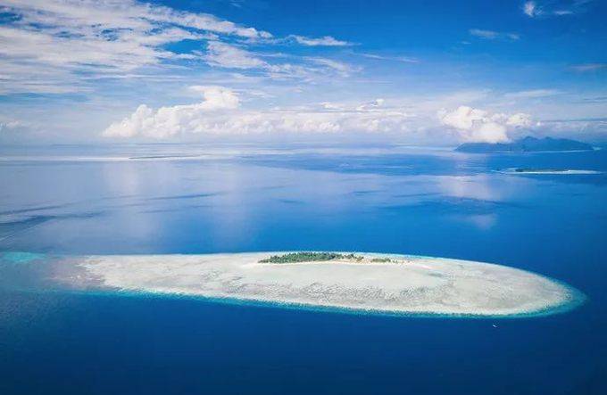 马拉西亚竟有媲美马代的的私藏拖尾沙滩