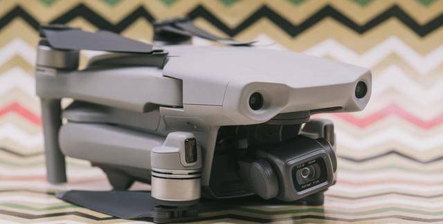 全新大疆mavicair2上手测评4800万像素相机34分钟飞行时间