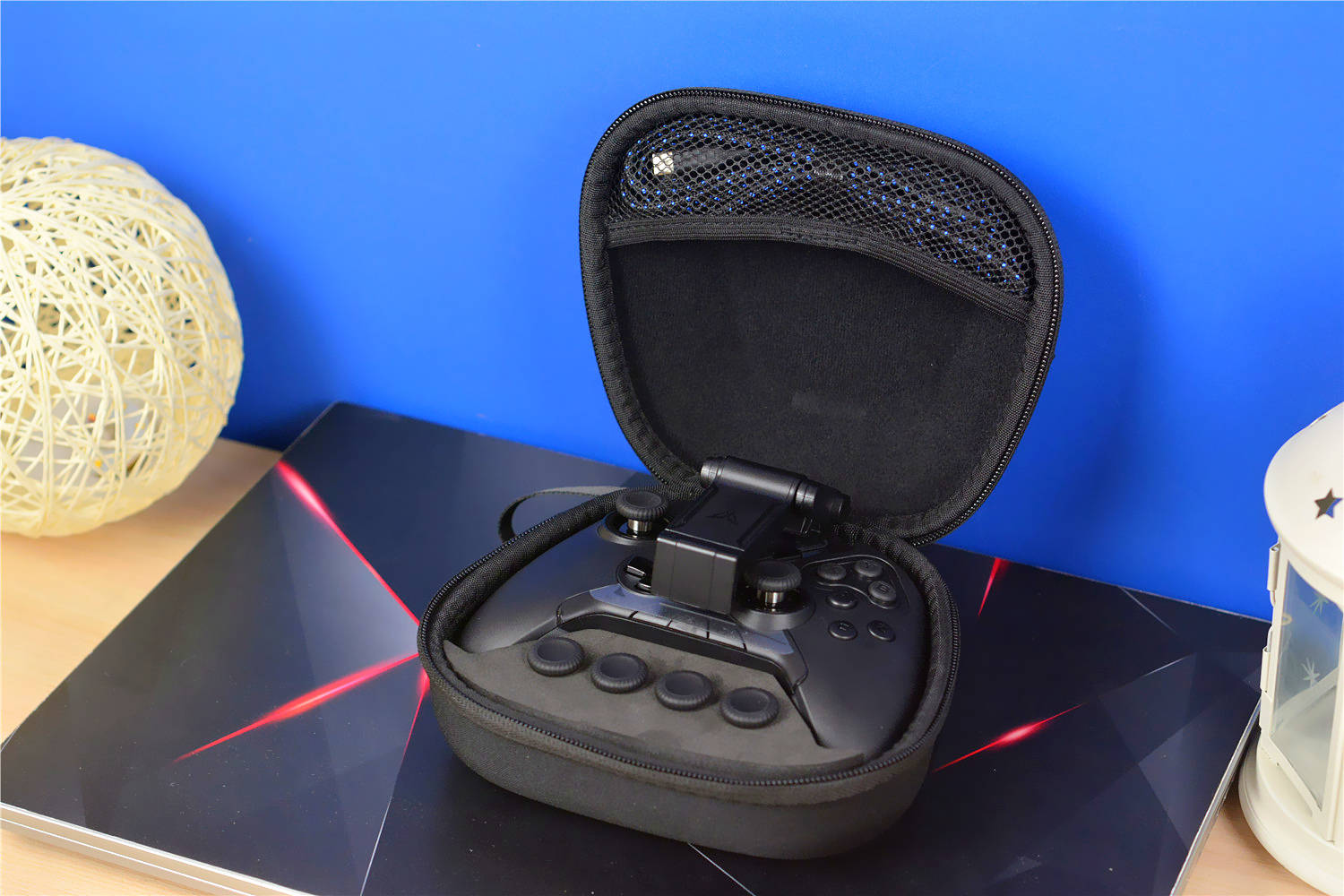 飞智推出八爪鱼2游戏手柄,轮盘创新设计,按键也能实现滑屏控制