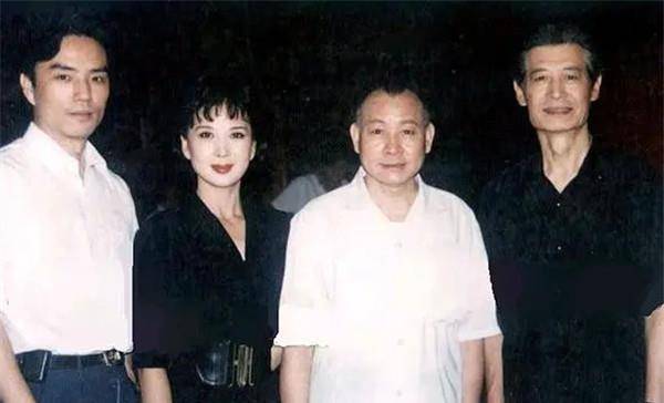 原创66岁上影一枝花吴海燕与老公结婚多年零绯闻至今恩爱依旧