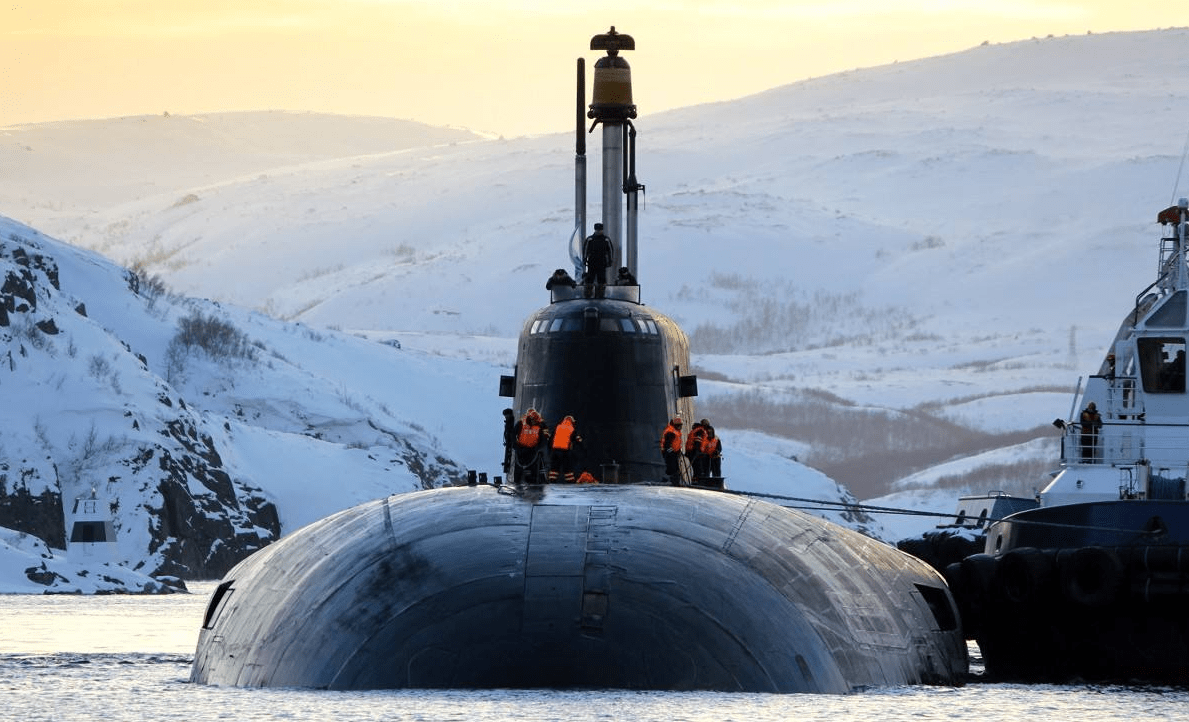 原创一艘战略核潜艇在阿拉斯加上浮俄上将这是给北约提醒