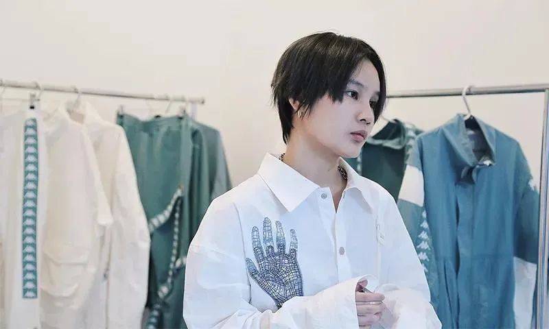 主理人陈以溪品牌名字是因为主理人陈以溪的名字与化学物质乙烯发音