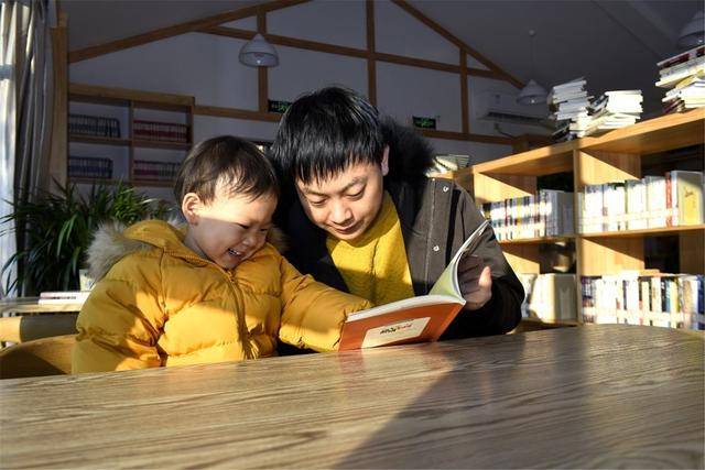 幼儿阅读桌_幼儿识字与阅读4_幼儿阅读时间安排