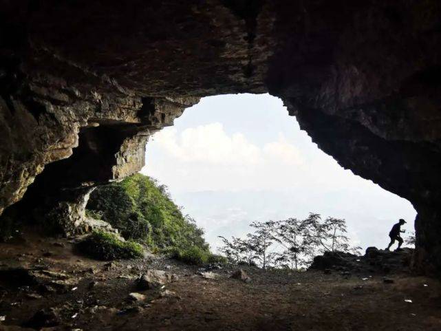 探访燕子洞相传那是湘西土匪最后的栖息地