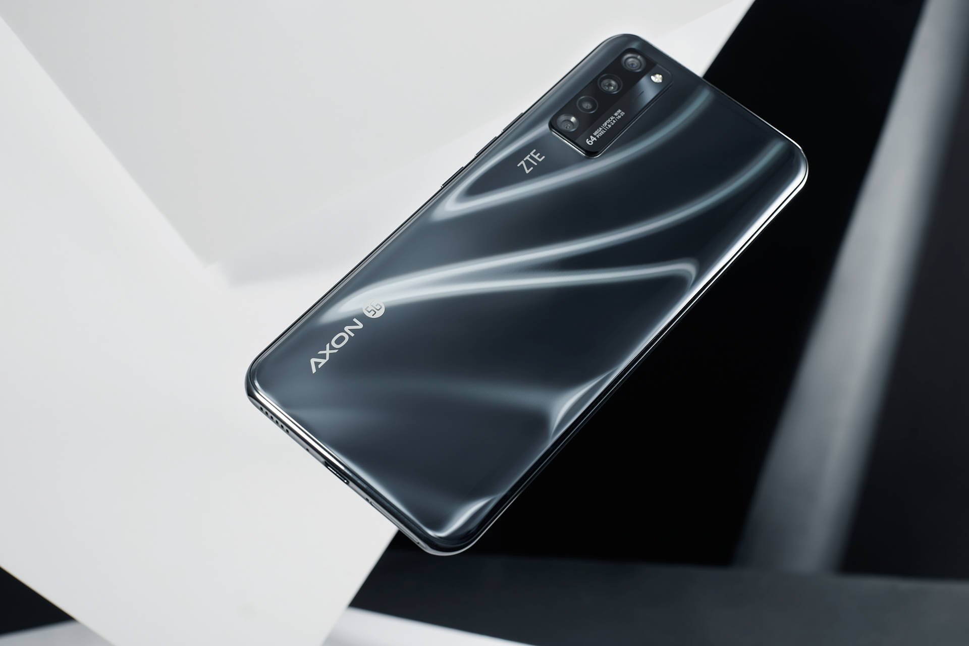 中兴天机axon 20 5g图赏:真正的视觉进化!