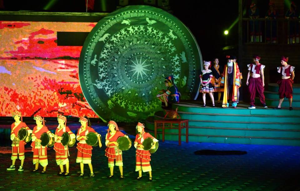 有一种生活叫长寿岛上梦巴马来一场裸浴景中境如仙