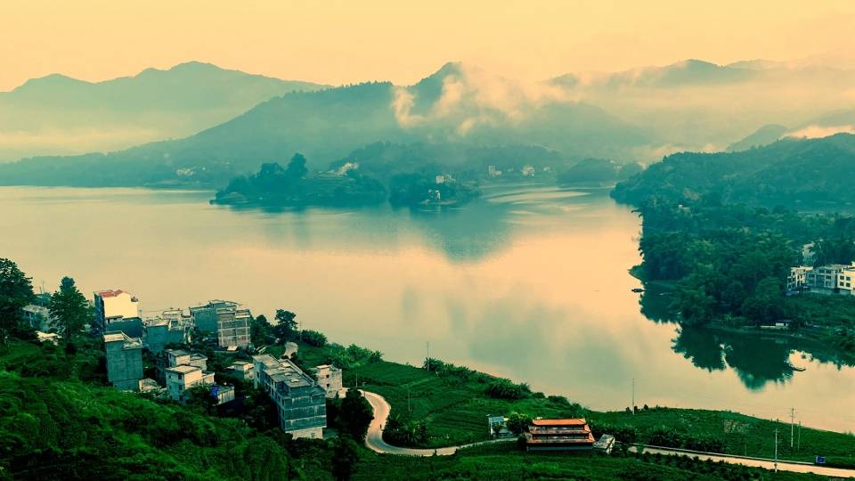 有一种生活叫长寿岛上梦巴马来一场裸浴景中境如仙