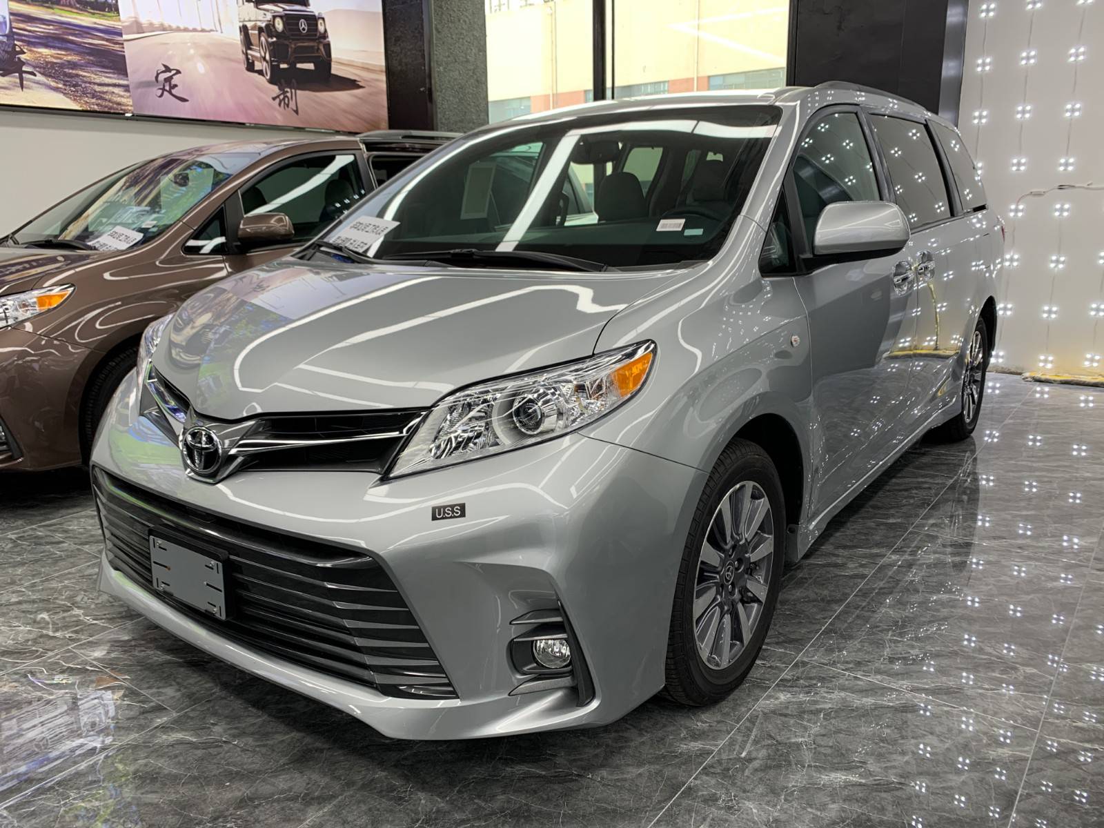 20款丰田塞纳四驱系统 商务车特惠丰富配置