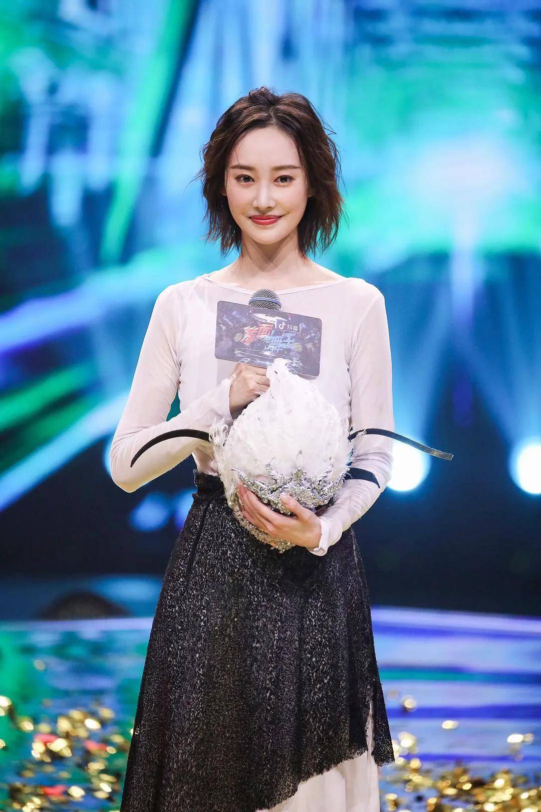 李纯:美貌从不是她的第一利器_芭蕾