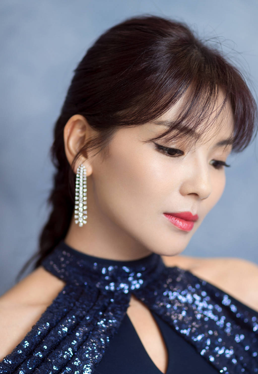 刘涛真是出足风头了,穿鱼尾裙小秀身材,拼接衣袖却比裙摆更霸气