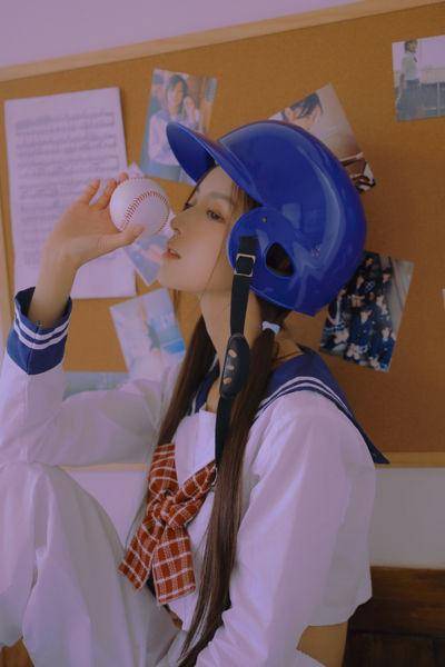 宅男女神叶子淇棒球校服装曝光