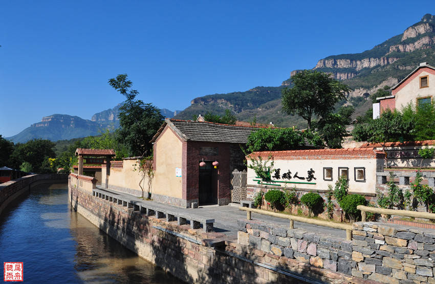 昔日贫困的庙荒村 今天的2a景区小康村