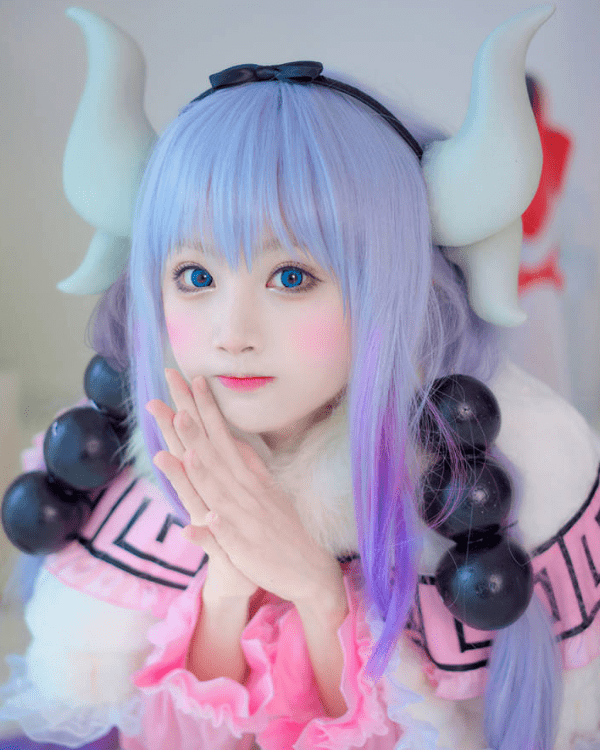 小柔coser秀,现实版的"龙女仆"康娜酱,身材百分百还原