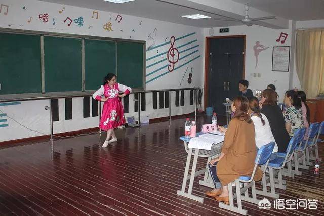 不会才艺怎么幼师面试（幼师面试的基本问题）