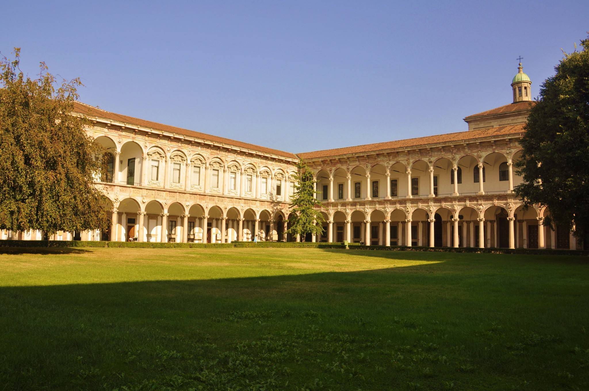 意大利米兰圣心大学图片