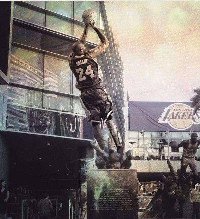 距离科比退役四年,为何在斯坦普球馆外,仍然没有他的雕像?