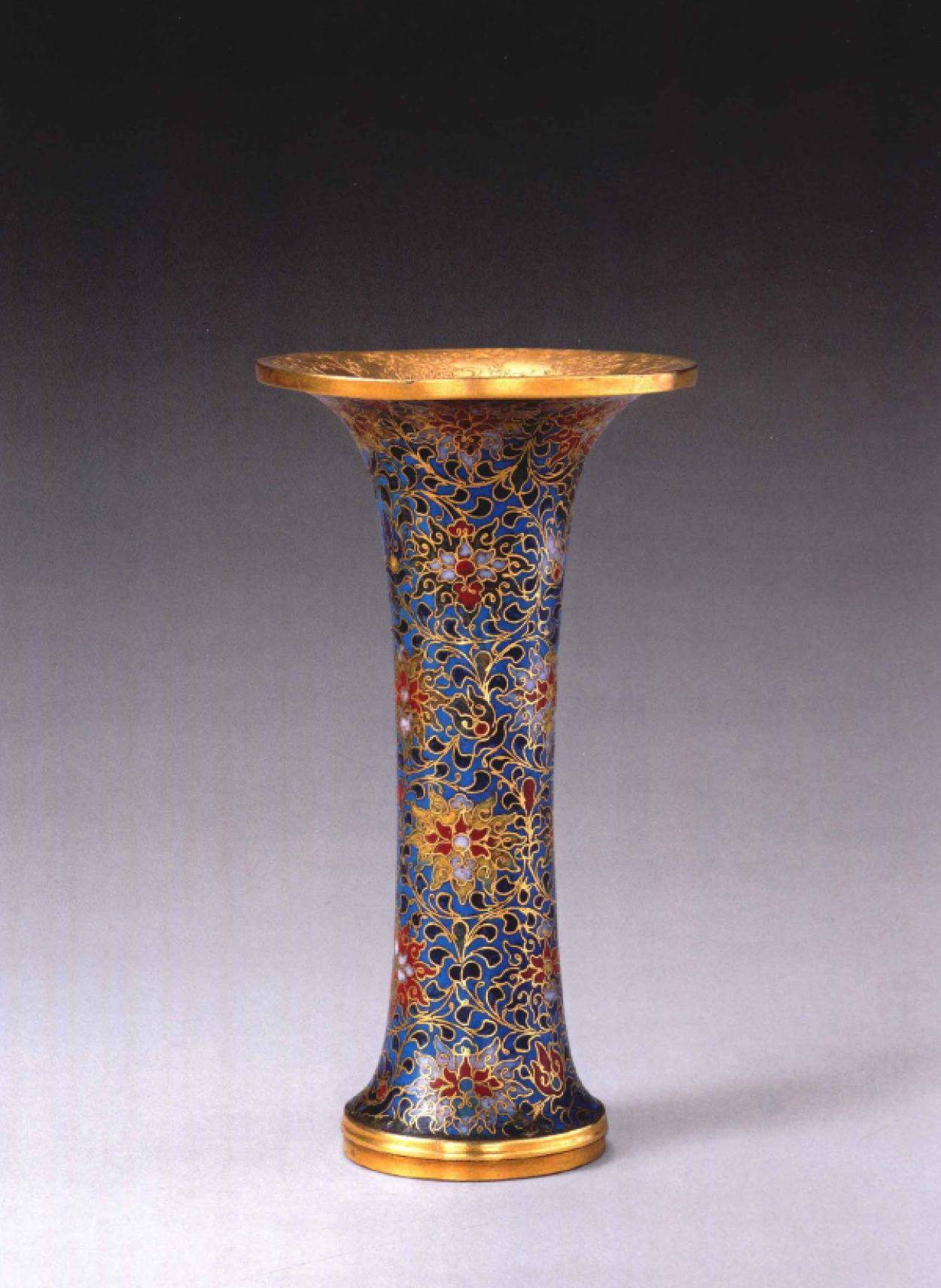 中国珐琅艺术明代缠枝莲纹圆盒目前所见唯一的早期錾胎珐琅器