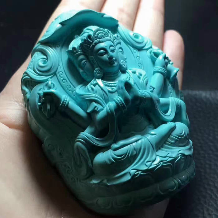 仵保昌,男,1946年生,河南省镇平县人,中国玉石雕刻大师,中国绿松石