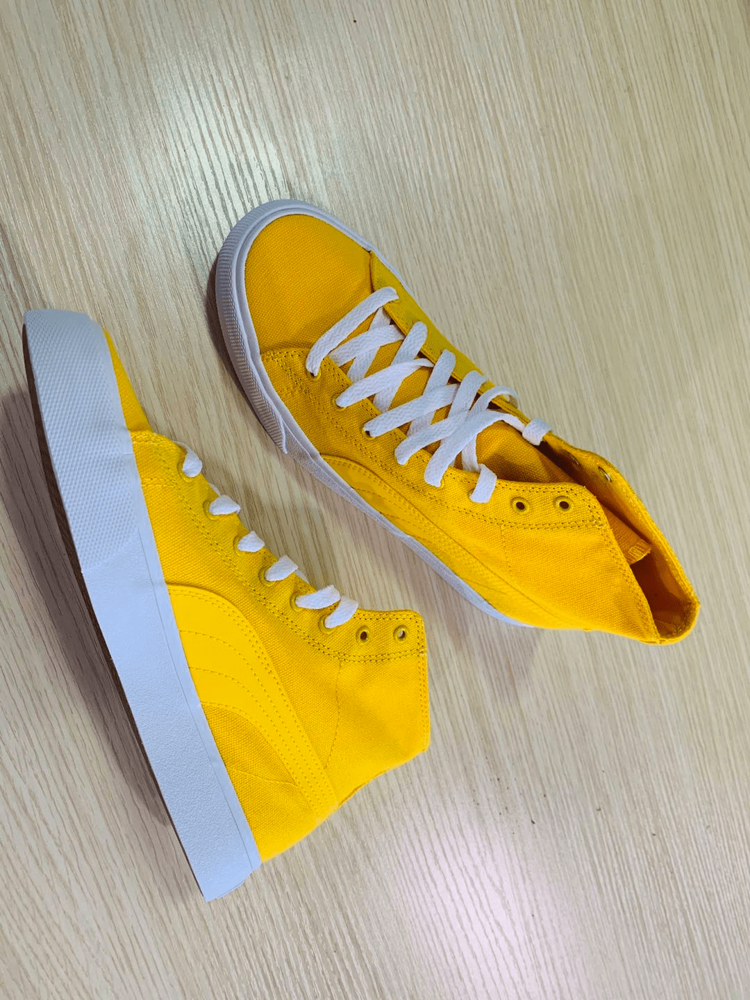 彪马牵手创造营,训练生同款一度脱销,其中这双板鞋太耀眼