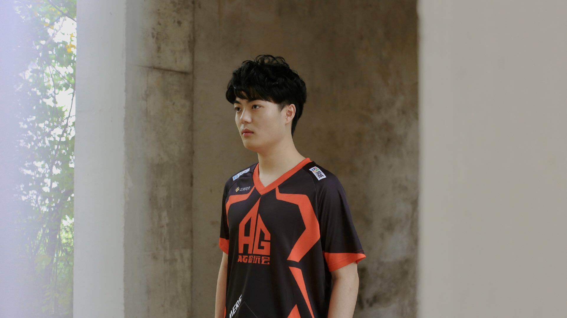 kpl:汤汤成打野天花板,甚至超过暖阳?却惨遭小胖训练赛碾压