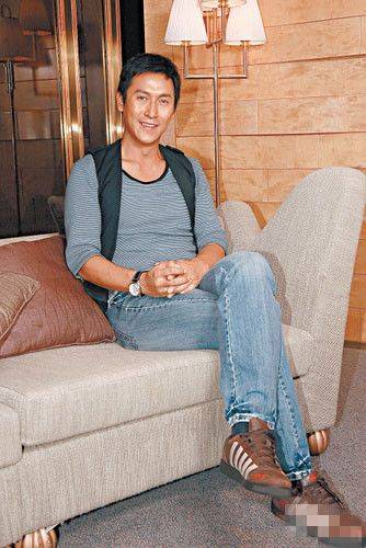 马德钟与儿子同框无年龄差距感,儿子长得着急还是老爸保养好