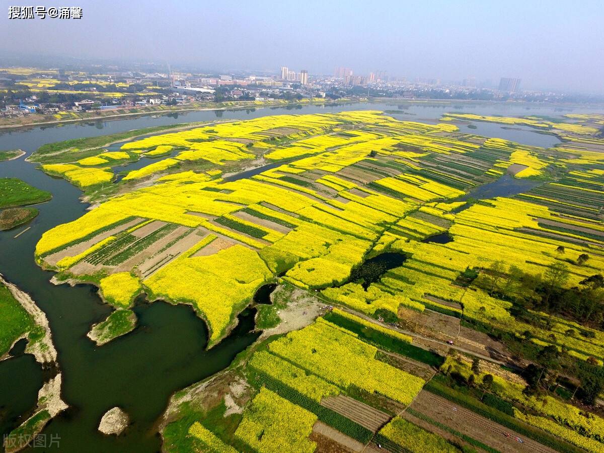 成都平原图示四川平原面积仅占全川的7%,且多数集中在成都平原.