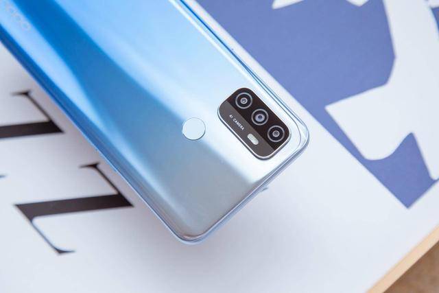 oppo a32真机图赏:一上手就爱了_机身