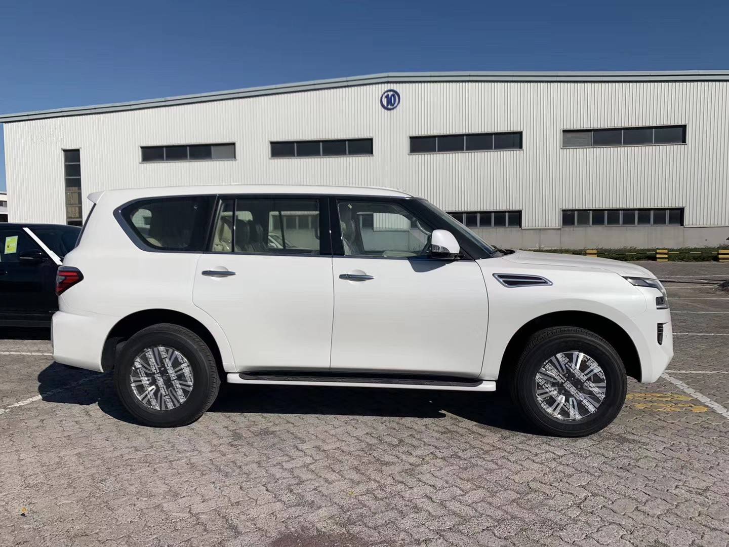 2020款日产尼桑途乐越野超值报价让利低价