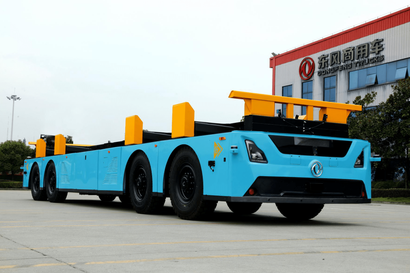 东风商用车无人驾驶集装箱卡车交付,构建5g智慧港口新航道