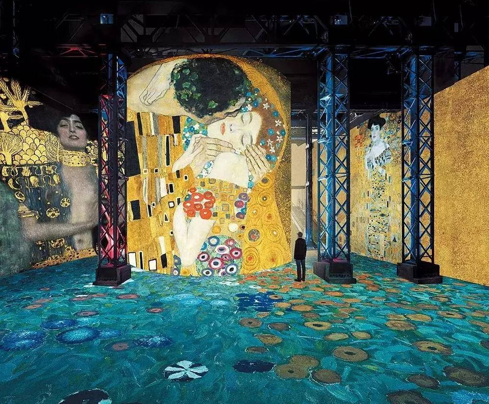 致敬梵高沉浸式空间艺术展