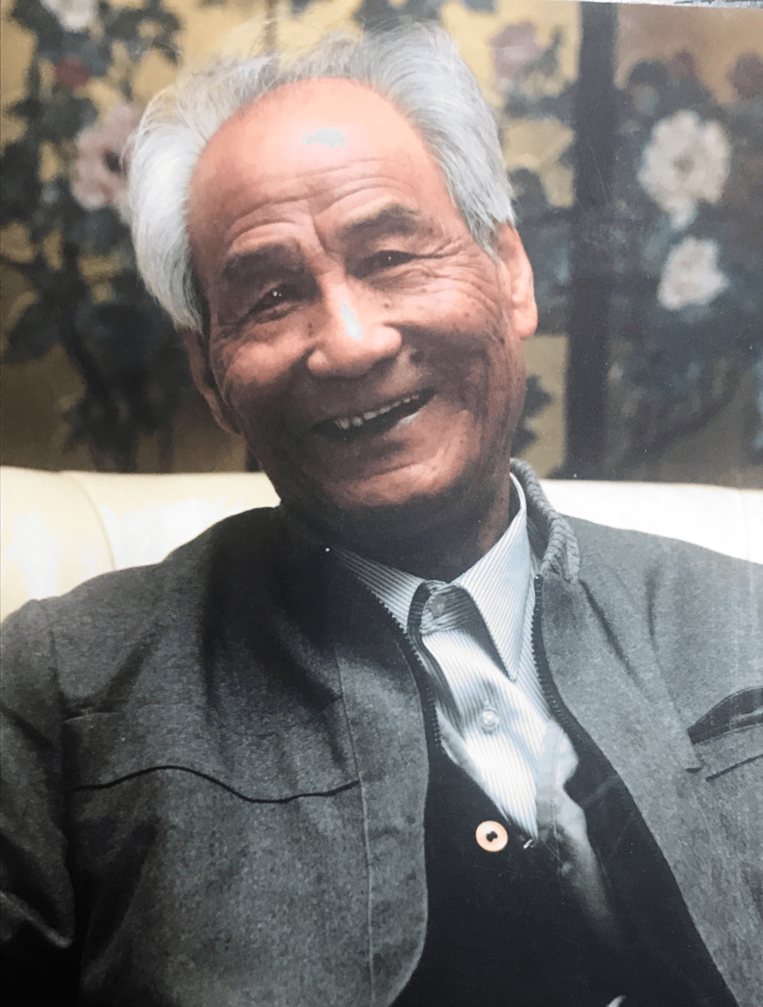 诗书画牛汉诗人中的真汉子