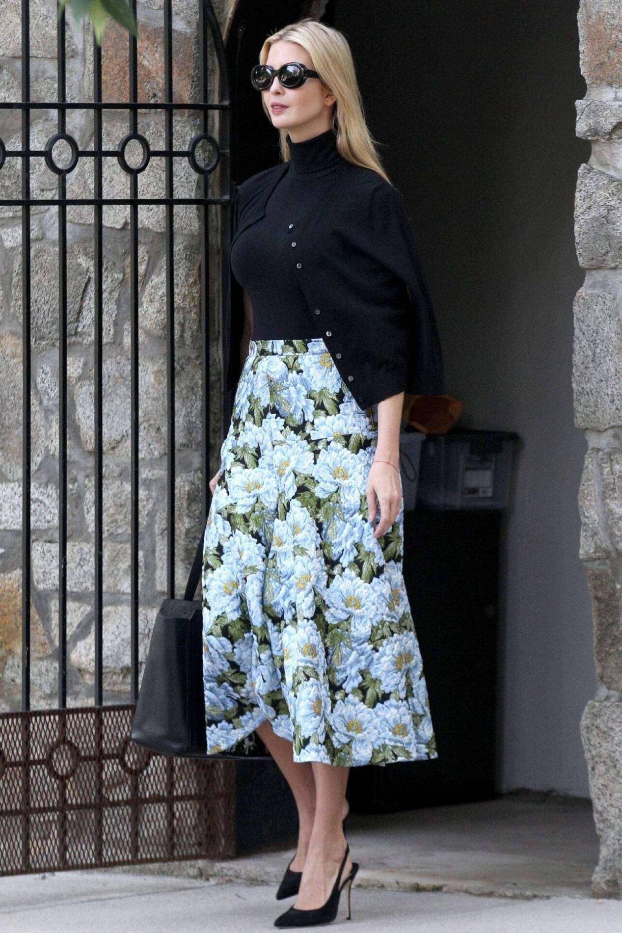 伊万卡的时髦穿衣,一点都不浪费大长腿,无时无刻都在展现好身材