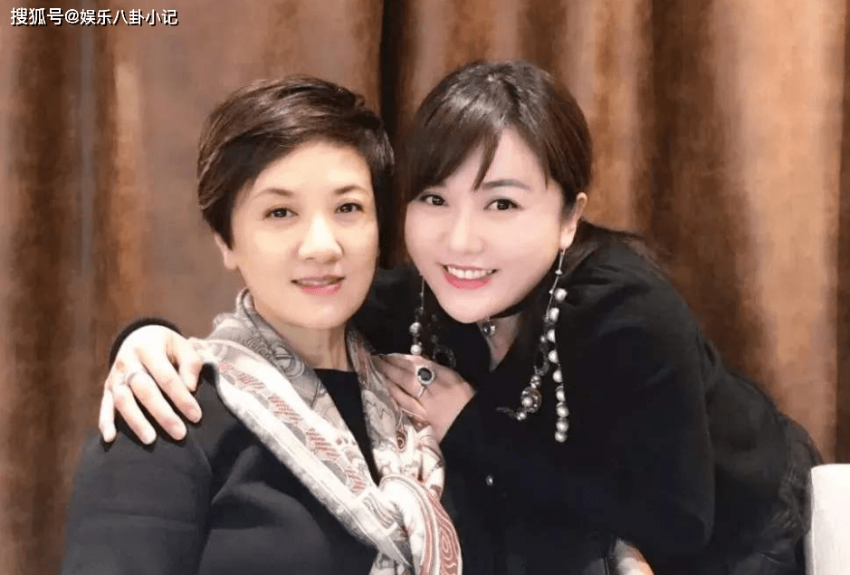 原创63岁邓婕二婚嫁张国立为继子张默不生孩子如今终于如愿当妈