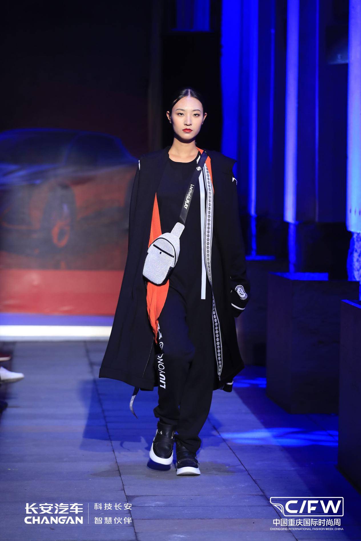 时尚盛事2020长安汽车unit中国重庆国际时尚周开幕