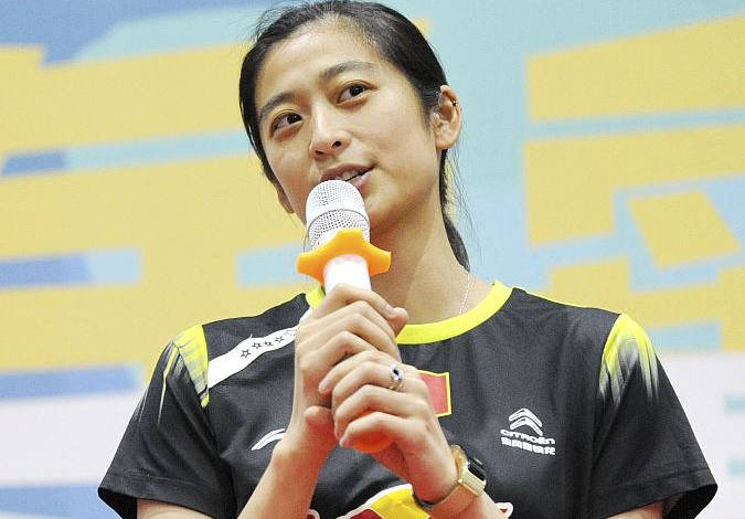 她是迷倒李宗伟的国羽女神,今嫁网球教练,身材发福仍貌美如花_王琳