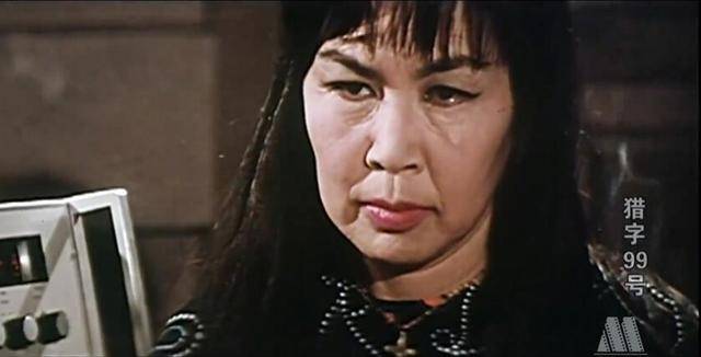 这是我在银幕上看到的莽一萍所扮演的又一个女特务形象.