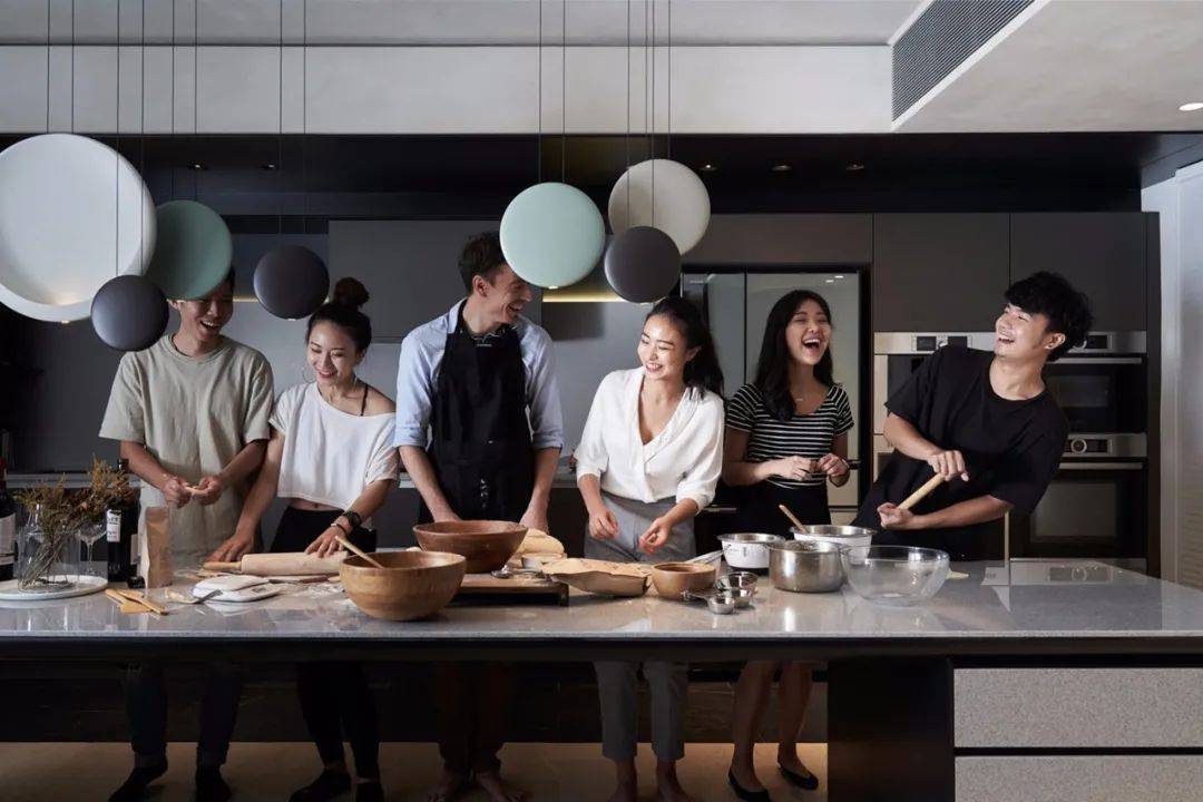 什么是社交厨房设计师在方案布局中又该考虑到哪些