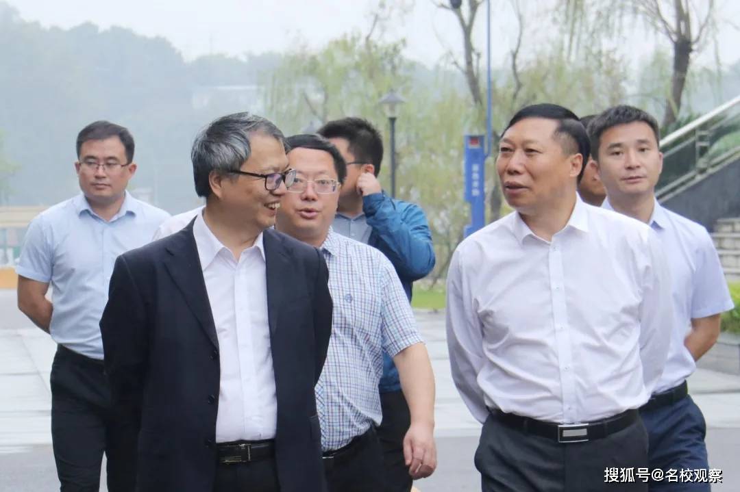 利用好现有资源和优势,做大做强做精,提升办学品质,积极打造富有影响