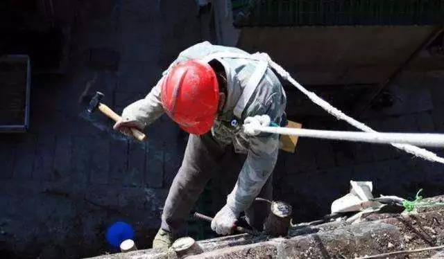 工地上的你干活累了,请静下心来看看吧