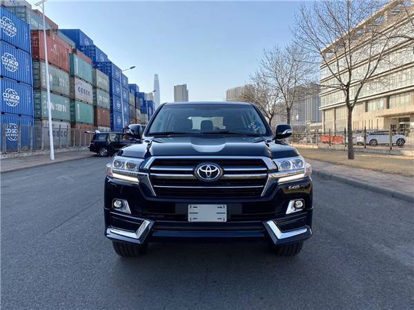 丰田兰德酷路泽5700现车 v8巡洋舰惠降价