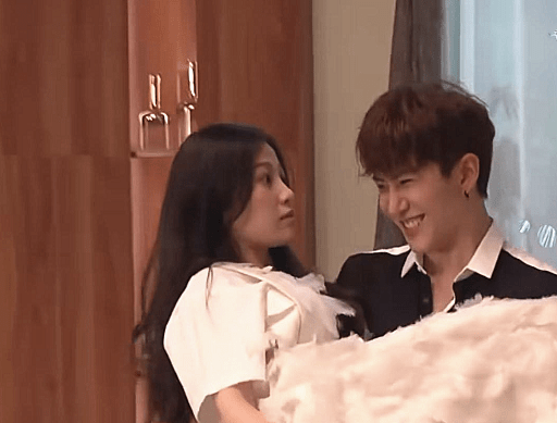 张子枫是孙泽源,看到关晓彤:人生赢家!