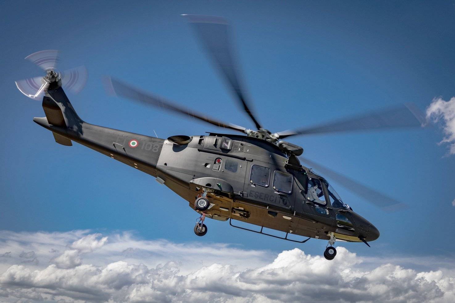 原创奥地利采购aw169m直升机
