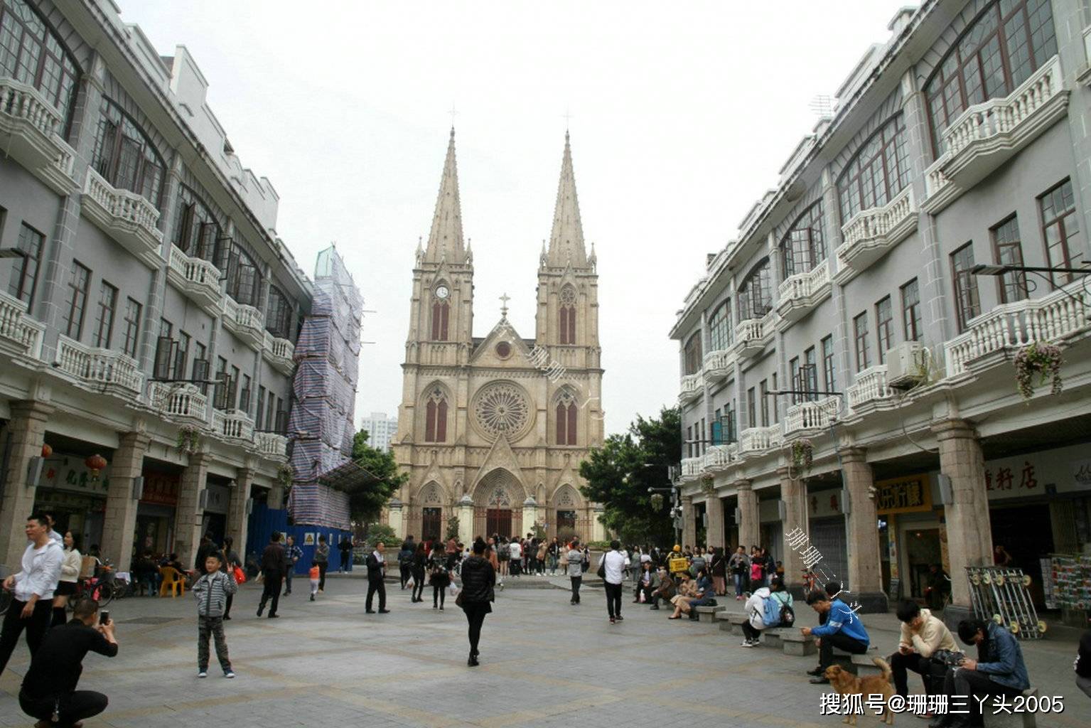 广东湛江"唯一"的"双尖塔哥特式"建筑,游客:像广州"石室"