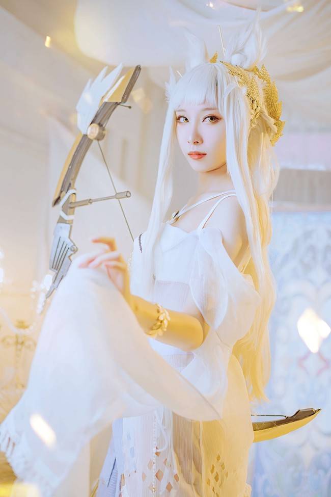 cos:明日方舟-白金灿 阳朝露