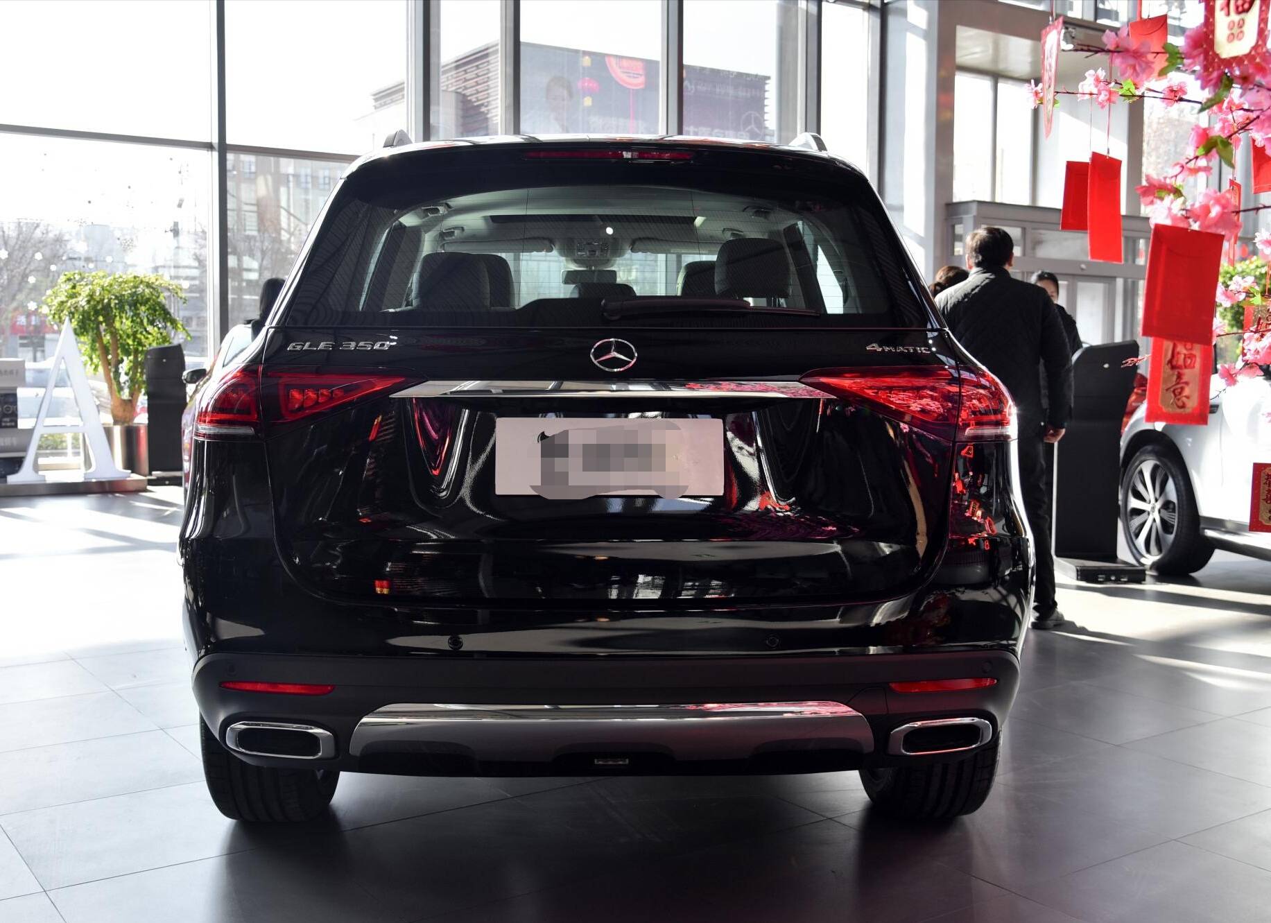 新一代奔驰gle猛降8万矩阵中网30t混动新造型比x5霸气