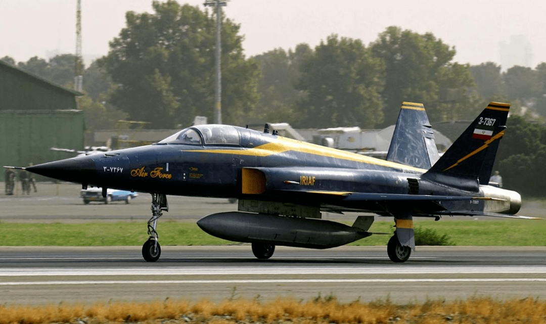 原创伊朗军工40年造战斗机一事无成无人机瞬间就是188架