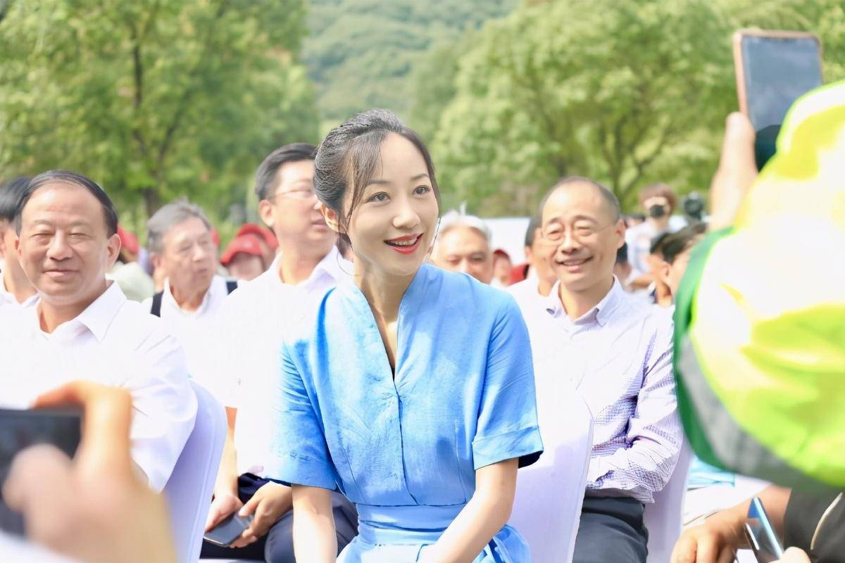 演员歌手制作人苏州女儿韩雪回家了这次她为苏州
