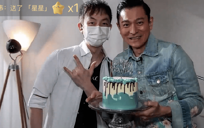 刘德华与粉丝共度59岁生日甜唱情歌到哽咽皱纹凸显男神也老了