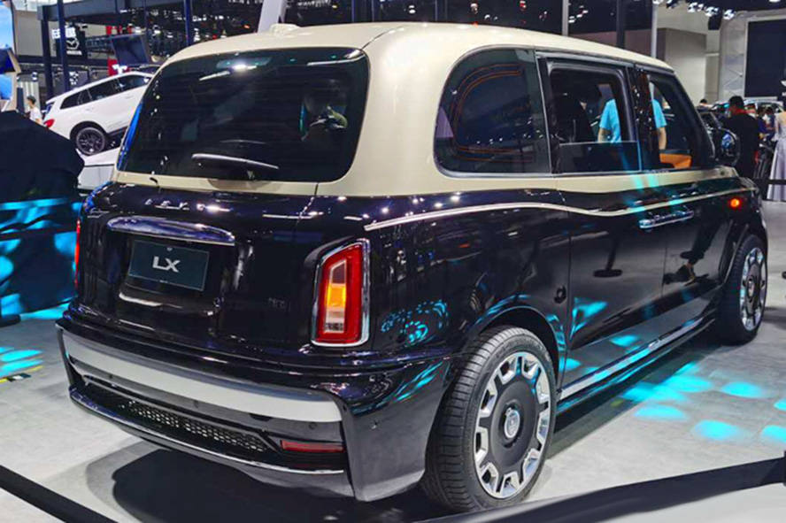 吉利版"库里南":车头带飞马车标,对开车门,后排头等舱座椅