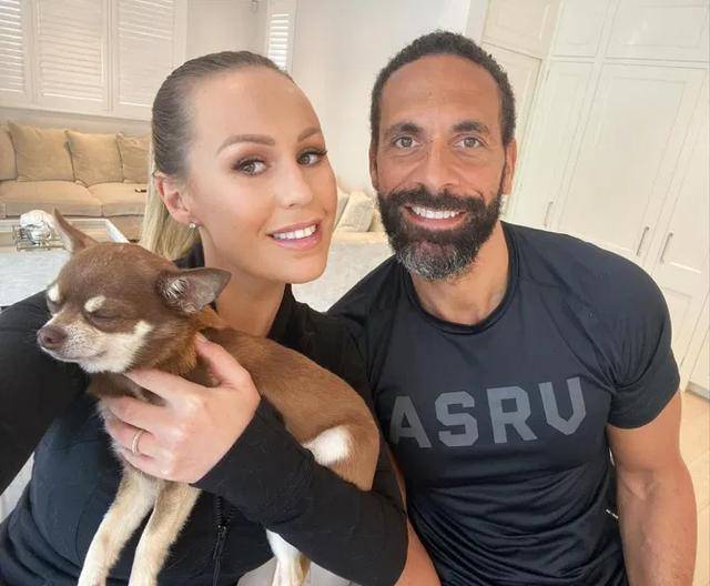 里奥·费迪南德的幸福生活:再婚一周年老婆又有怀上了,是个男孩_手机